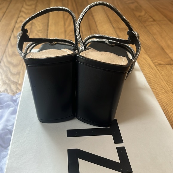 Schutz Lauryn crystal strappy wedge sandals - NEW WITH BOX - Picture 4 of 8